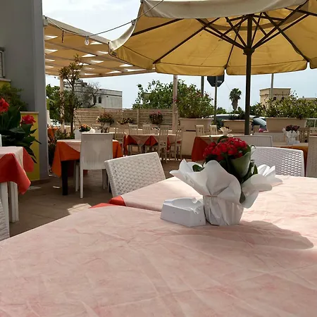 Hotel Costa Doro - *